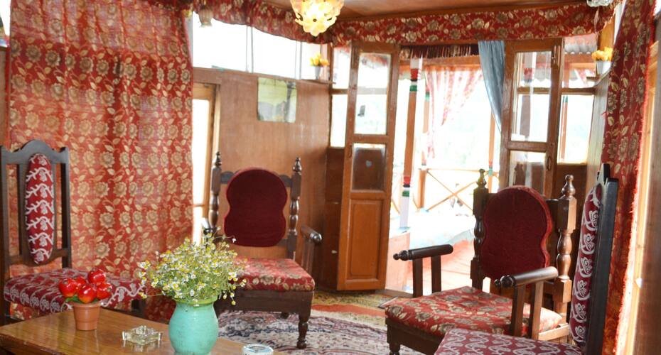 Dunhill Houseboat, Srinagar 5